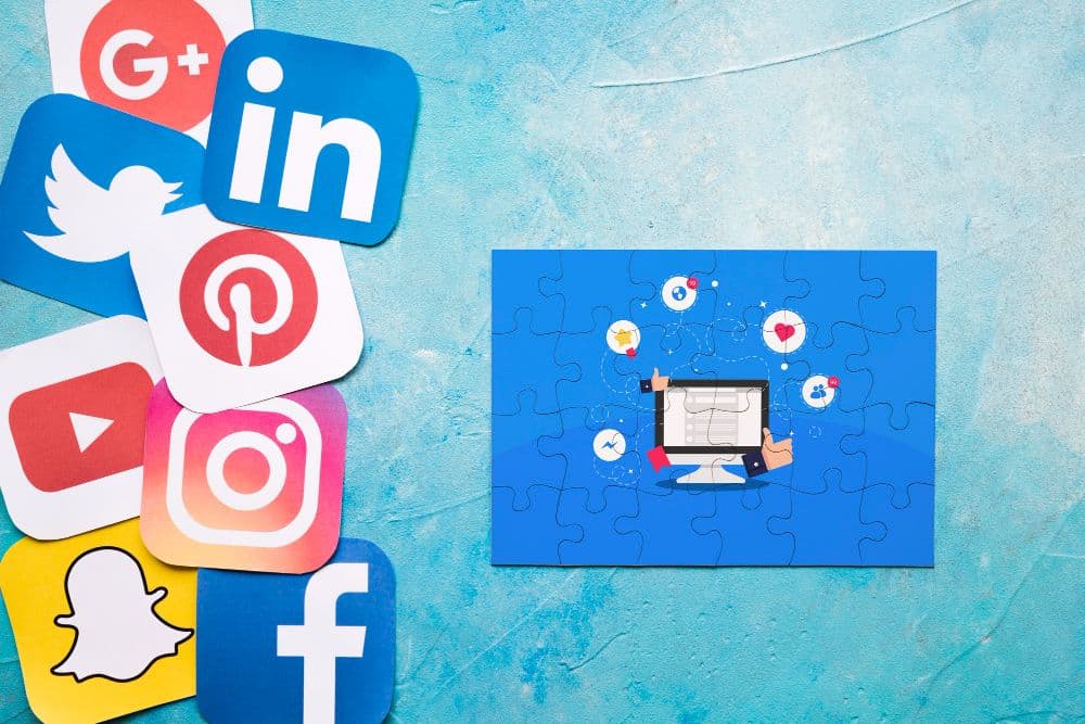 How to Post to Multiple Social Media Platforms at Once